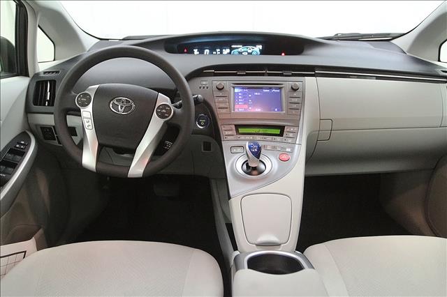 2012 Toyota Prius G 15