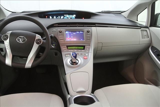 2012 Toyota Prius G 15