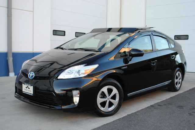 2012 Toyota Prius Premier - ONE Ownerloaded