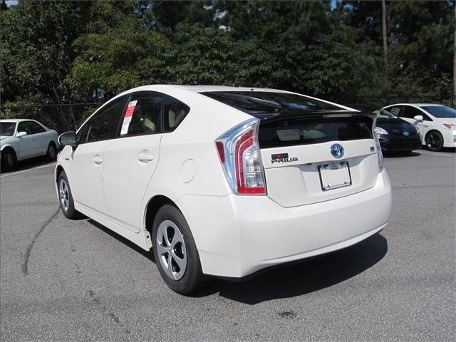 2013 Toyota Prius 2500 SLT Laramie