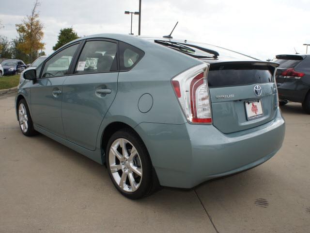 2013 Toyota Prius G 15