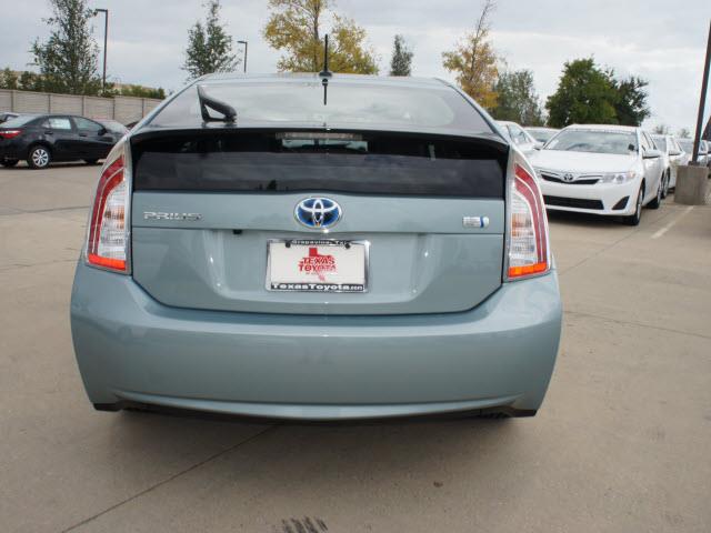 2013 Toyota Prius G 15