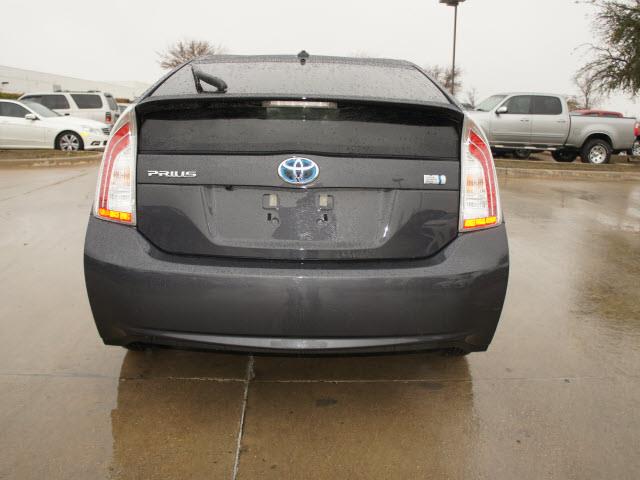 2014 Toyota Prius G 15