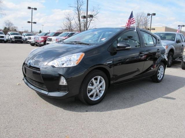 2012 Toyota Prius c Sltunder Deposit