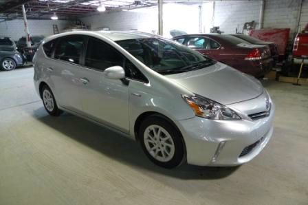 2012 Toyota Prius v Base 3000 DOWN WE Finance