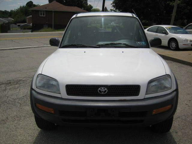 1997 Toyota RAV4 Volante S