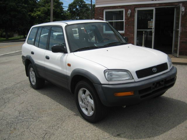 1997 Toyota RAV4 Volante S