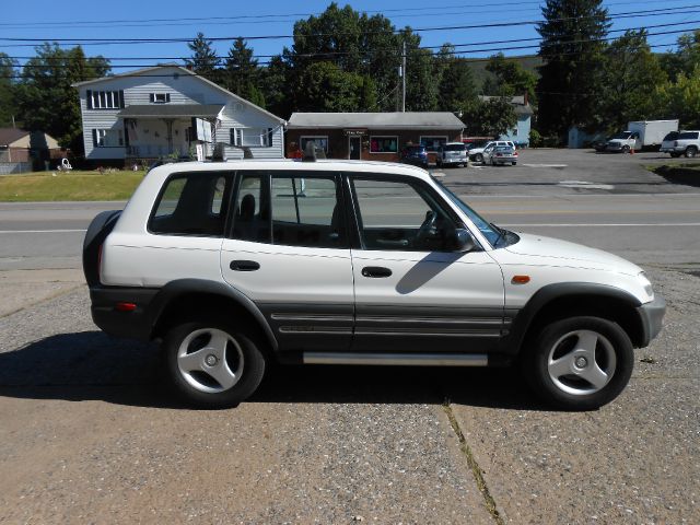 1997 Toyota RAV4 Volante S