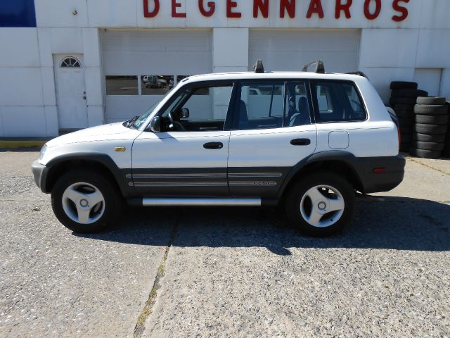 1997 Toyota RAV4 Volante S