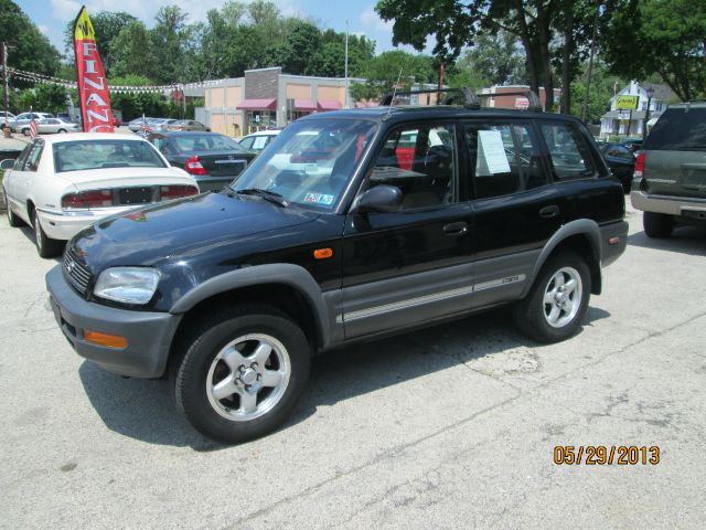 1997 Toyota RAV4 Volante S