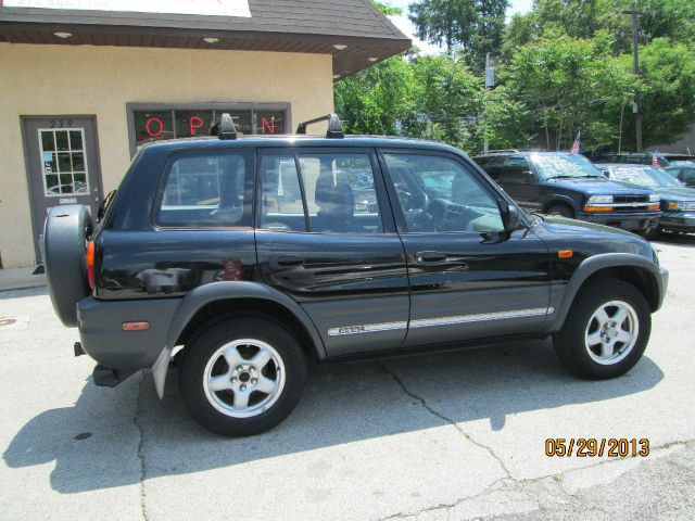 1997 Toyota RAV4 Volante S