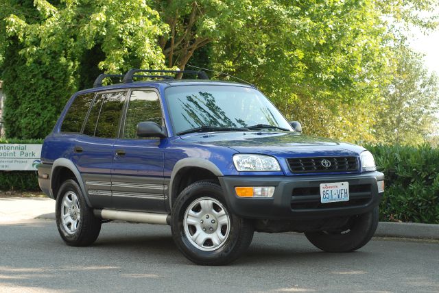 1998 Toyota RAV4 Volante S