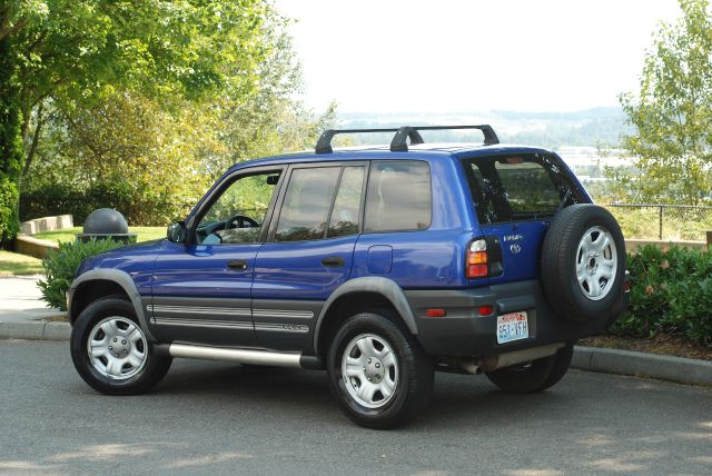 1998 Toyota RAV4 Volante S