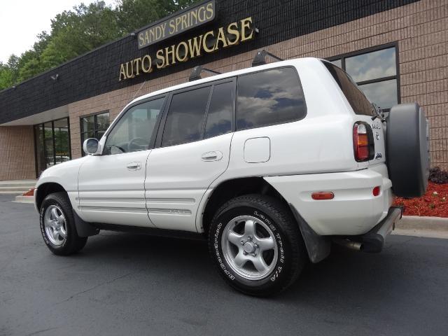 1999 Toyota RAV4 4dr Sdn XLE V6 Auto