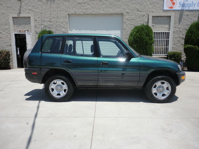 1999 Toyota RAV4 Volante S