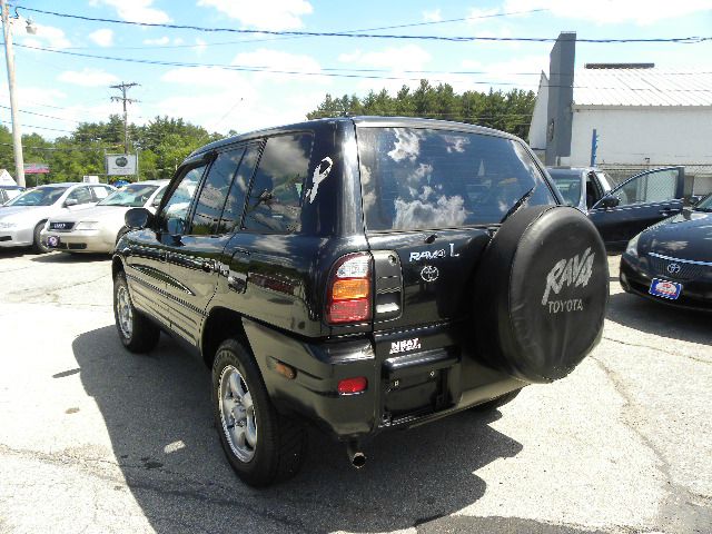 1999 Toyota RAV4 Volante S