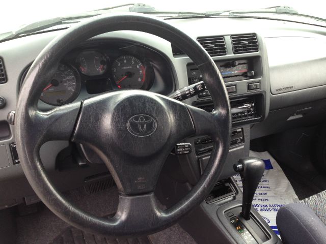 2000 Toyota RAV4 Volante S