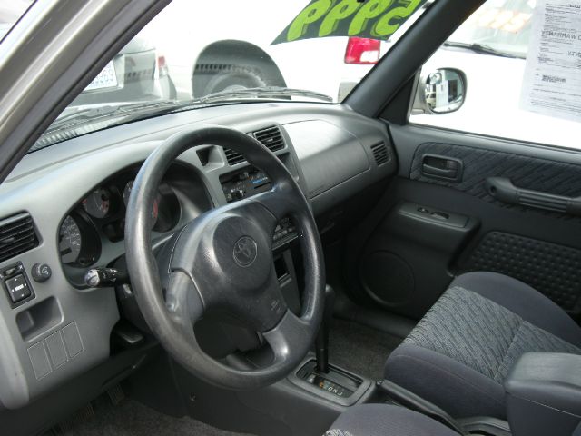 2000 Toyota RAV4 Volante S