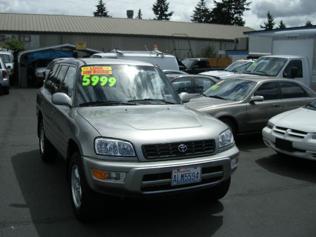 2000 Toyota RAV4 Volante S