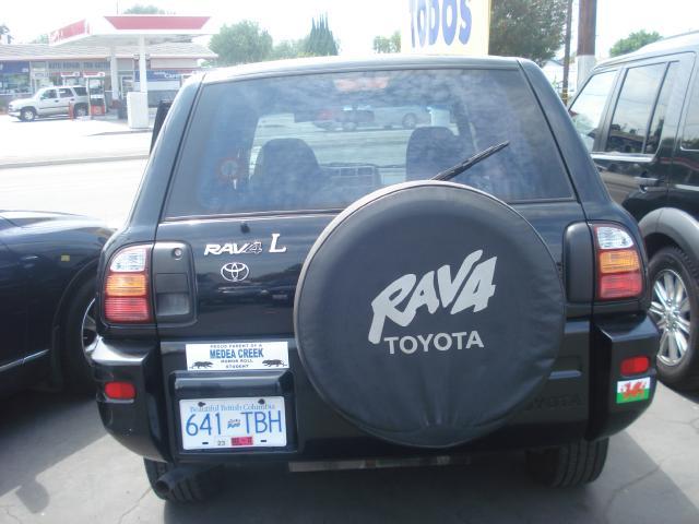 2000 Toyota RAV4 Unknown