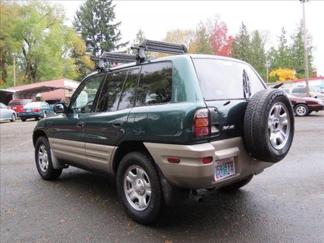 2000 Toyota RAV4 Unknown