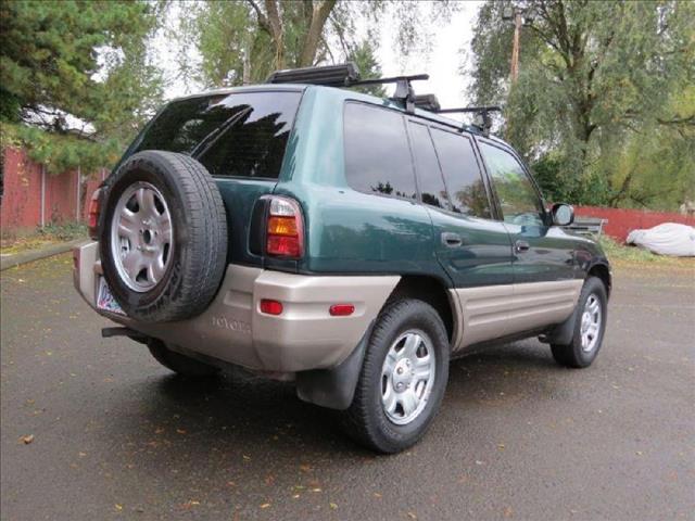 2000 Toyota RAV4 Unknown