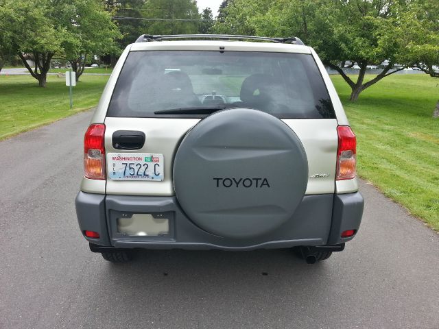 2001 Toyota RAV4 Ram 3500 Diesel 2-WD