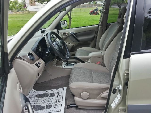 2001 Toyota RAV4 Ram 3500 Diesel 2-WD