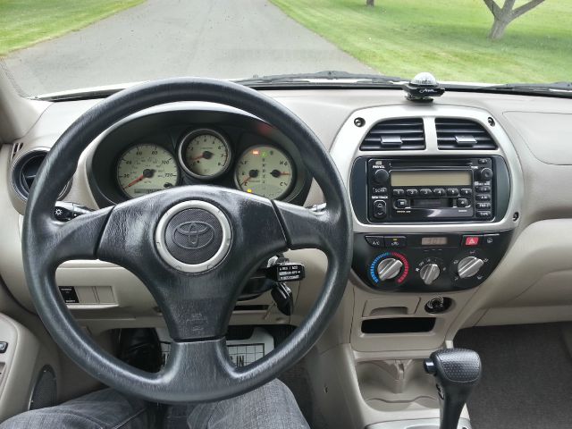 2001 Toyota RAV4 Ram 3500 Diesel 2-WD