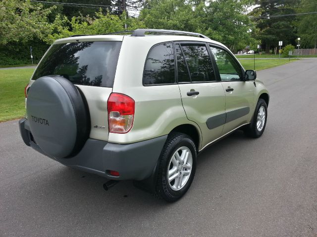 2001 Toyota RAV4 Ram 3500 Diesel 2-WD