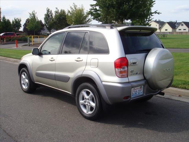 2001 Toyota RAV4 ESi