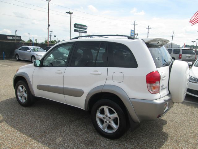 2001 Toyota RAV4 Ram 3500 Diesel 2-WD