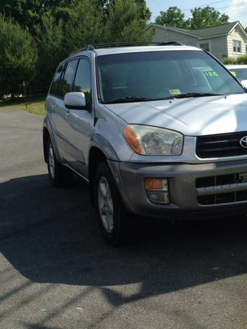 2001 Toyota RAV4 Ram 3500 Diesel 2-WD