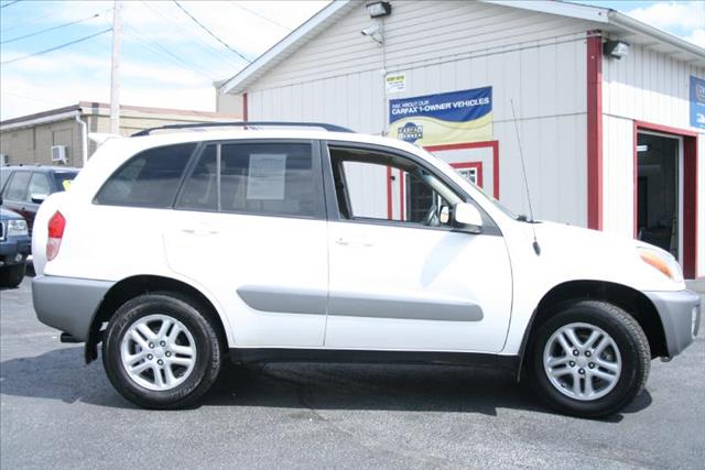 2001 Toyota RAV4 Lariat Crew Cab 4WD DRW