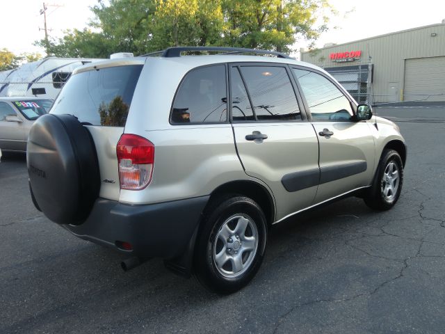 2001 Toyota RAV4 Ram 3500 Diesel 2-WD