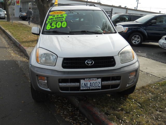 2001 Toyota RAV4 Ram 3500 Diesel 2-WD