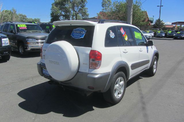 2001 Toyota RAV4 Ram 3500 Diesel 2-WD