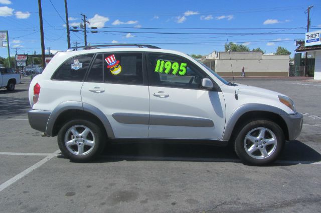 2001 Toyota RAV4 Ram 3500 Diesel 2-WD