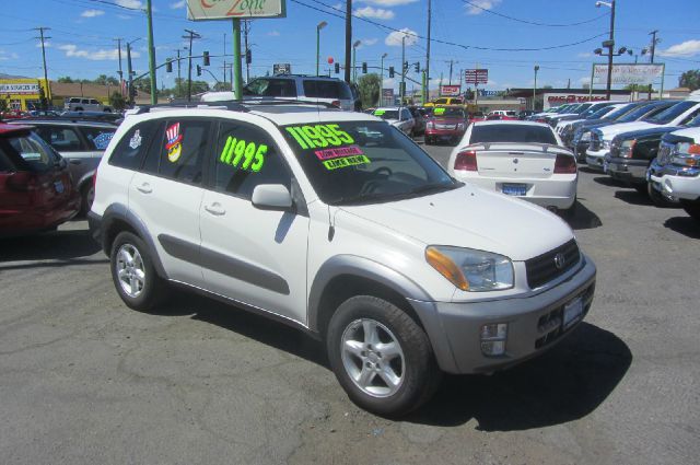 2001 Toyota RAV4 Ram 3500 Diesel 2-WD