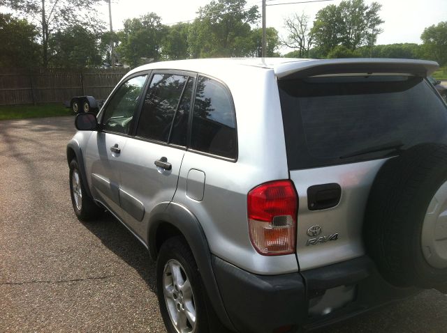 2001 Toyota RAV4 Ram 3500 Diesel 2-WD