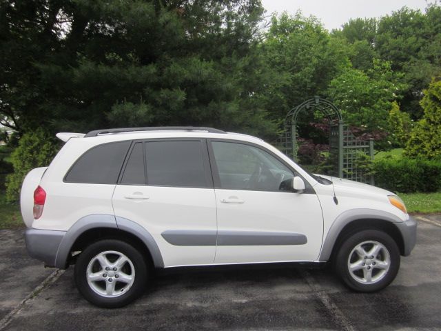 2001 Toyota RAV4 Ram 3500 Diesel 2-WD