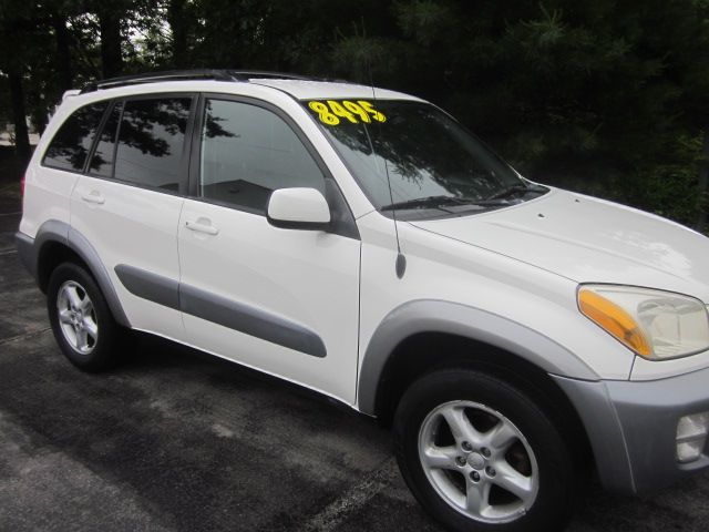 2001 Toyota RAV4 Ram 3500 Diesel 2-WD