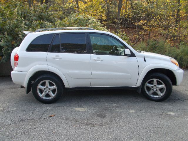 2002 Toyota RAV4 Ram 3500 Diesel 2-WD