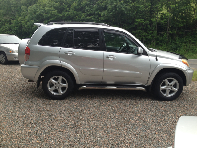 2002 Toyota RAV4 Ram 3500 Diesel 2-WD