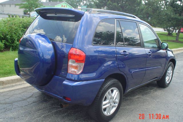 2002 Toyota RAV4 LE 7-passenger