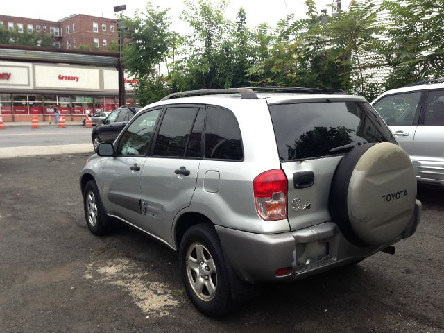 2002 Toyota RAV4 Ram 3500 Diesel 2-WD