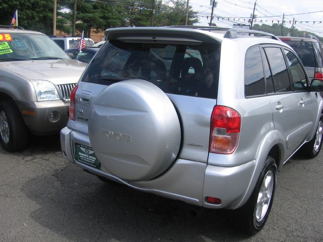 2002 Toyota RAV4 Ram 3500 Diesel 2-WD