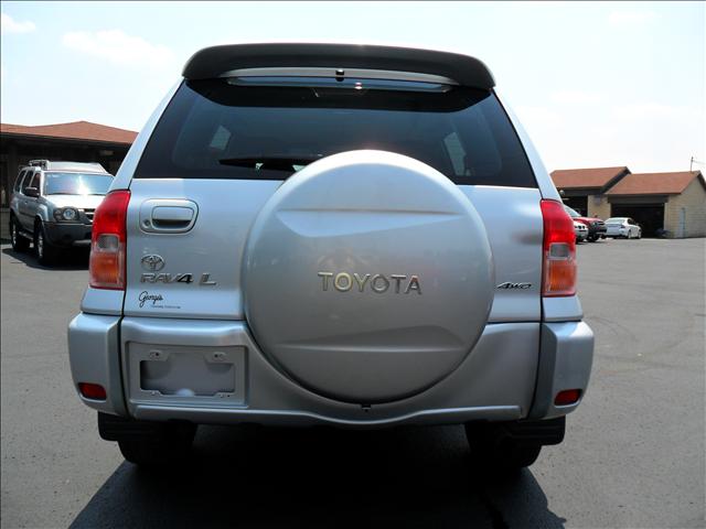 2003 Toyota RAV4 ESi