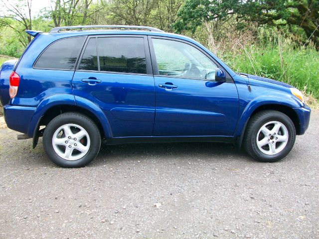 2003 Toyota RAV4 Ram 3500 Diesel 2-WD