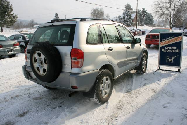 2003 Toyota RAV4 4dr Sdn XLE V6 Auto